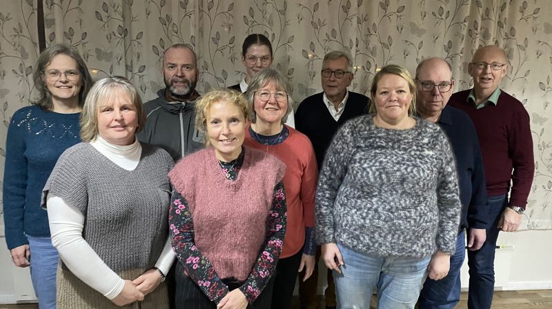 Narvik menighetsråd - bak fra venstre: Eirin Lovise Føre - leder, Hugo Terje Vanje-Remlo, Nora Lovise Enoksen Føre, Karl-Børre Sværd Andersen, Lars Håkan Riberth - sokneprest, Øivind Bakken - sekretær. Foran fra venstre: Irene Marita Hansen - vara, Øydis Jakobsen - vara, Grethe Feragen - nestleder, Elisabeth Bergh. Boy-Arne Persson-Buyle var ikke tilstede da bilde ble tatt.