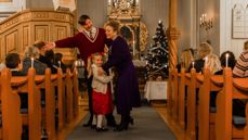 Ferske tall viser at 16 % har planer om å delta på en julegudstjeneste. (Foto: Ellevill / Den norske kirke)