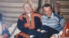 April 1969: Kronprins Harald besøkte Karasjok, her i en gamme. Foto: Jan Dahl / NTB