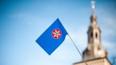 Kvensk flagg for ny kategorialmenighet. (Helene Moe Slinning/Den norske kirke)