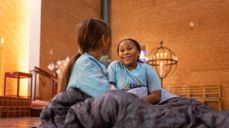 Å overnatte i kirken er en opplevelse for livet for tusenvis av elleveåringer. Foto: Den norske kirke/Arneberg/Von kommunikasjon