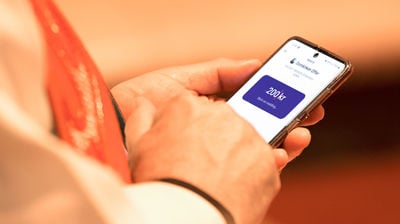 Det blir gitt kollekt på vipps under gudstjenesten