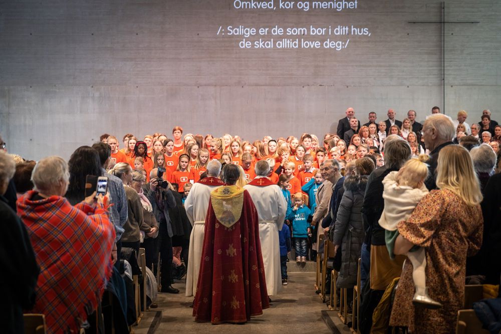 Korsangen bidrog til å skape en flott musikalsk ramme om åpningsgudstjenesten. Foto: Frank Otto Pedersen.