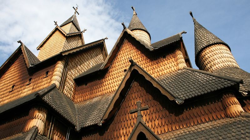 Heddal stavkyrkje holder åpent i sommer.