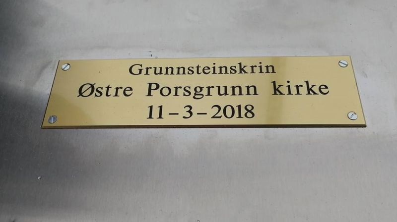 Grunnsteinsnedleggelse i nye Østre Porsgrunn kirke