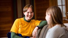 Mykje er nytt når ein startar studentlivet. Då er det viktig å ha nokon å snakke med. Foto: Marius Vervik