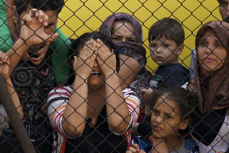 Kvinner og barn blant syriske flyktninger. Budapest 2015. Foto: wikimedia.org