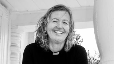 Hilde Johannessen blir sokneprest i Nes fra 15. juni 2026. Foto: Vanja Nilsen