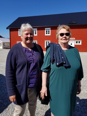 Menighetrådslederne i Og Høylandet.  Else Pedersen og Astrid Marie Bakken. .jpg