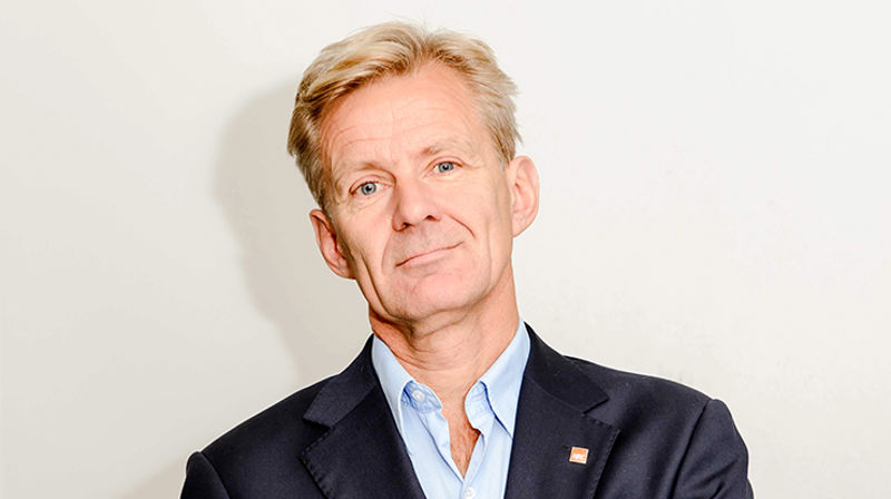 Jan Egeland blir første vinner av "Arne Fjellbus kirke- og samfunnspris". (Foto: Flyktninghjelpen)