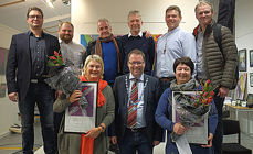 Representanter fra bygde- og kirkeliv i Beitstad hadde møtt frem for å hylle prisvinnerne. (Alle foto: Arne Opdal)