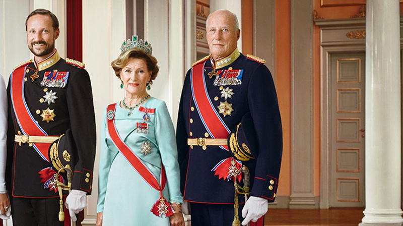 Kongeparet og Kronprinsen til Trondheim