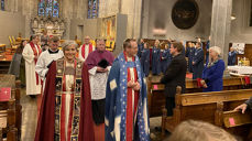 Biskopene Herborg Finnset og Halvor Nordhaug (Bjørgvin) deltok i feiringen av den økumeniske jubileumsgudstjenesten i Bergen domkirke under «Sunivafestivalen». (Foto: Jens Meyer)