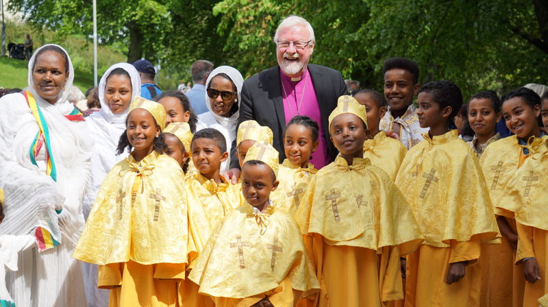 Biskop Kvarme gledet seg på flerkulturell pinsefestival på St.Hanshaugen.