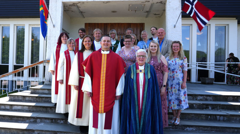 Stor ordinasjonsfest for Bjørn Engebakken i Gruben kirke
