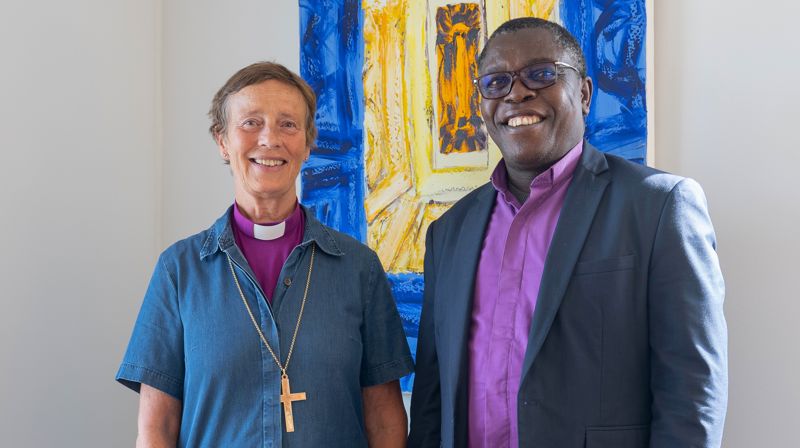 Stavangerbiskop Anne Lise Ådnøy og Jean Baïguélé, nasjonalbiskop i EELC, så fram til å feire 100-årsjubileum for Den evangelisk-lutherske kirken i Kamerun sammen. Foto: Maria Indrøy Risanger