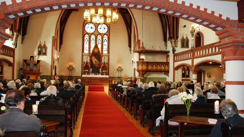 Vår Frelsers kirke i Haugesund er en av kirkene som kommer til å sende gudstjeneste på TV Haugaland.