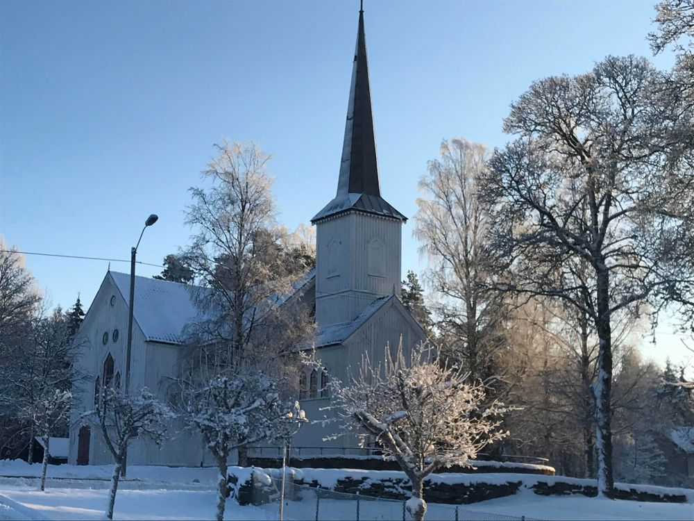 Båstad kirke vinter