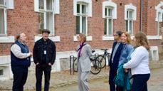 Ansatt ved NMBU, studentprest Øystein, biskop Kari, sokneprest Tom Egil, prost Kjerstin og kirkeverge Kristine ved besøk på NMBU