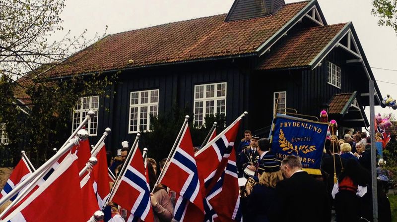 Nasjonalandakt feires i Åros fra kl 11:30 til kl 12:00