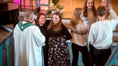 Frå ei ungdomsgudsteneste Foto: Odd Mehus