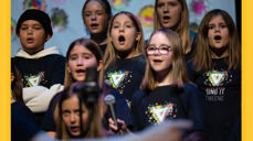 Barnekoret sing it