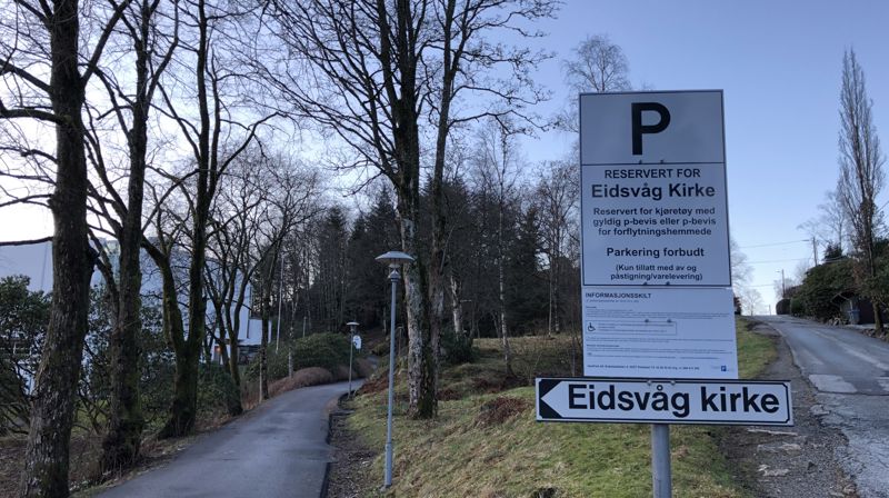Nye parkeringsregler ved Eidsvåg kirke
