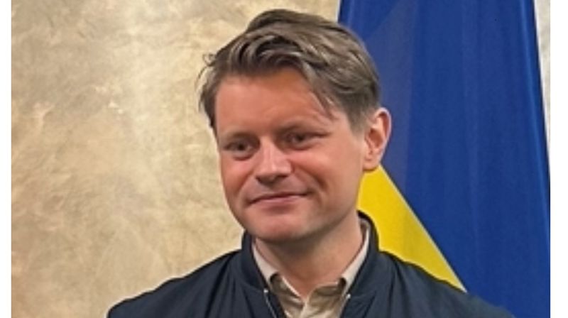 Stortingspolitiker Peter Frølich har et sterkt engasjement for menneskerettigheter blant annet som leder for organisasjonen Fritt Ukraina.
