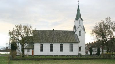 Strandebarm kyrkje (foto: Den norske kyrkja)