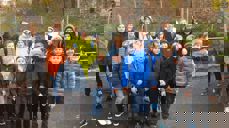 Guttekoret på togperrongen i Oslo i forbindelse med en konsert sammen med blant andre Sølvguttene i 2018. Foto: privat