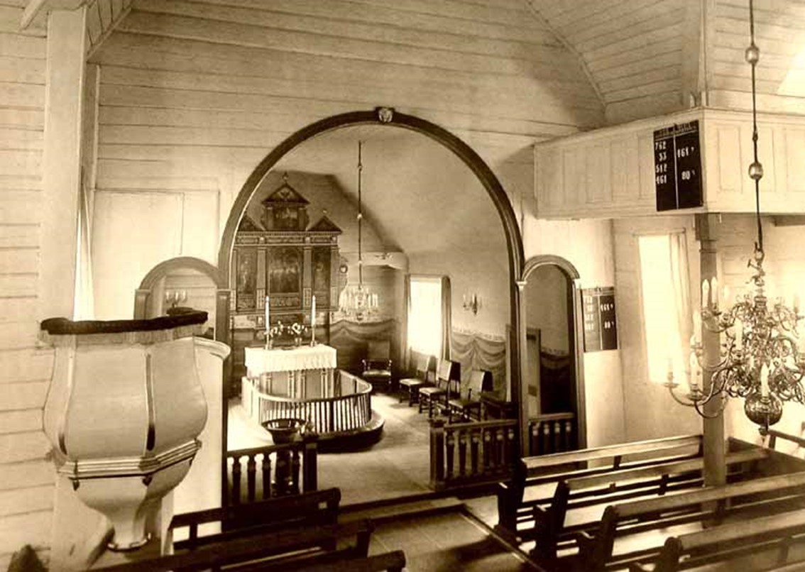 Egersund kirke innvendig gammel tid.jpg