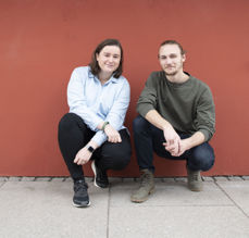 Elise Sundby Brun (23) og Sebastian Aas Isaksen (23) er Glemmen menighetsråds yngste medlemmer. De stiller til gjenvalg høsten 2019.