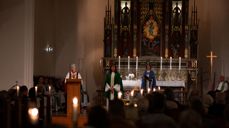 Det ble en høytidelig gudstjeneste da Hege Fagermoen ble innsatt som ny domprost i Fredrikstad Domprosti (FOTO: Cecilia Riis Kjeldsen)