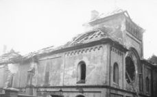 Utbombet synagoge etter Krystallnatten 9. november 1938. Foto: Wikipedia