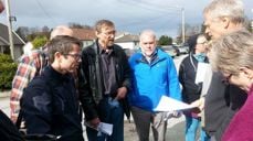 Arkitekt Riseng (i midten) hadde møte med blant andre kirkeverge Kjetil Nordstrøm, Kjell Einar Bergsager, sokneprest Tor Egil Eriksen og administrasjonsleder Anne Birgitte Ruus.