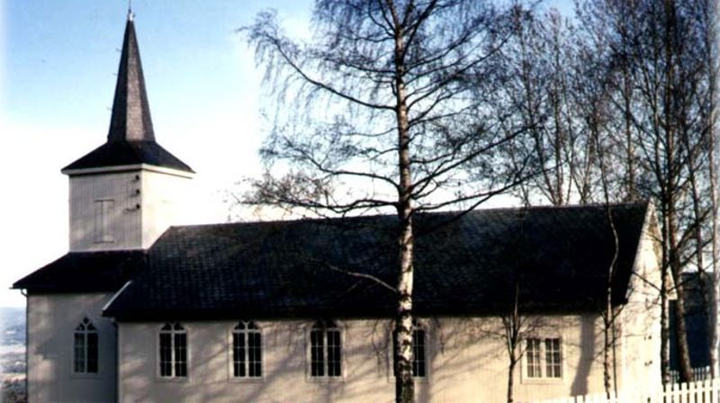 Haugner kirke - Brattrudsvegen 81, 2870 Dokka