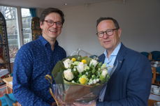 Leder av fellesrådet, Dag-Eirik Lannem, takket av kirkeverge Robert Wright, for stor og viktig innsats for kirken i Oslo.
