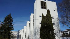 Sinsen kirke (bildet) er 50 år, Hasle kirke feirer 60.