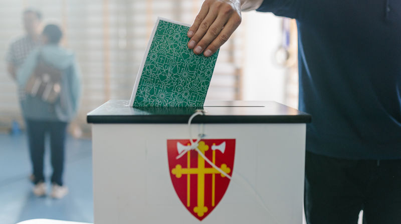 Stemme i kirkevalget Foto: Simen Prestaasen