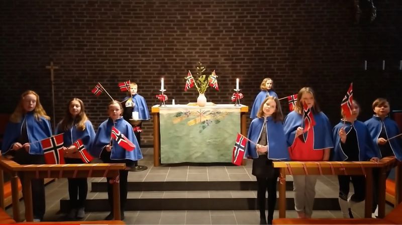 17.-mai gudstjeneste fra Stovner kirke med Stovner skolekor.
