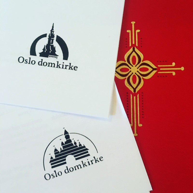 Oslo domkirkes logo som et Disney-slott.