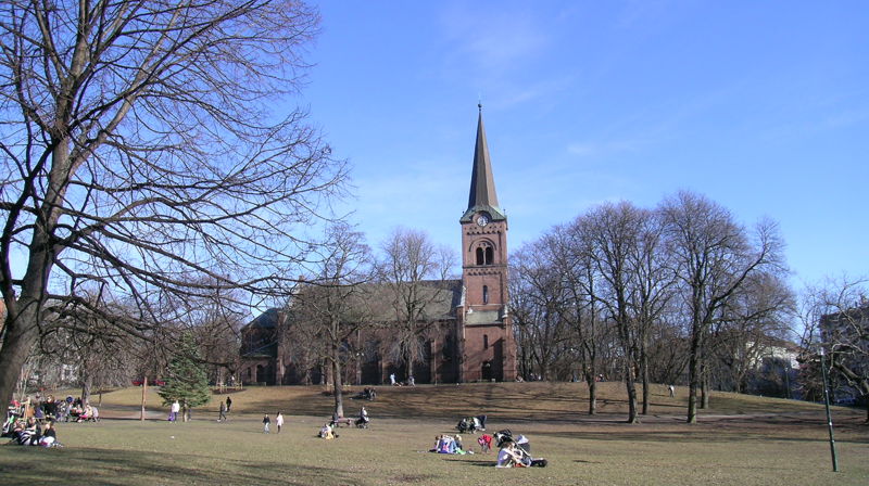 Sofienberg kirke er en av de kirkene som er i dårligst forfatning i Oslo, og som sterkt trenger totalrehabilitering. Siste rehabilitering var i 1965.