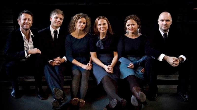 PUST består av Camilla Susann Haug (sopran), Anne Hilde Grøv (sopran), Elisabeth Anvik (alt), Jostein Hasselgård (tenor), Håvard Gravdal (baryton) og Mads Iversen (bass). Mattis Myrland er med som tenorvikar på årets juleturné.