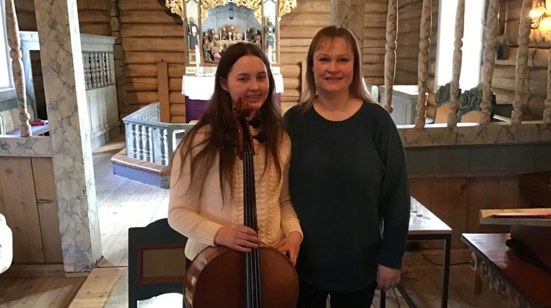 Dialogpreken og cello i Sel kirke