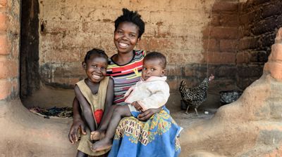 Seksbarnsmoren Susan Miyambo trodde aldri at hun skulle få rent vann, men nå som hun har fått det kan hun bruke mer tid sammen med barna sine.