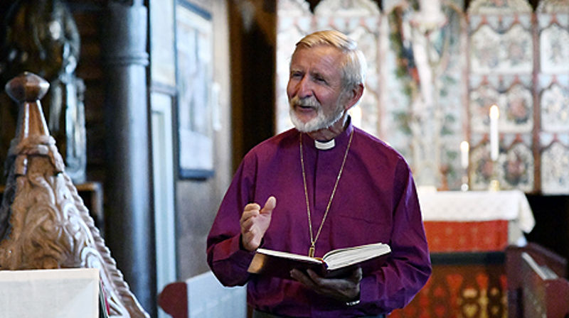 Biskop emeritus Erling J Pettersen
