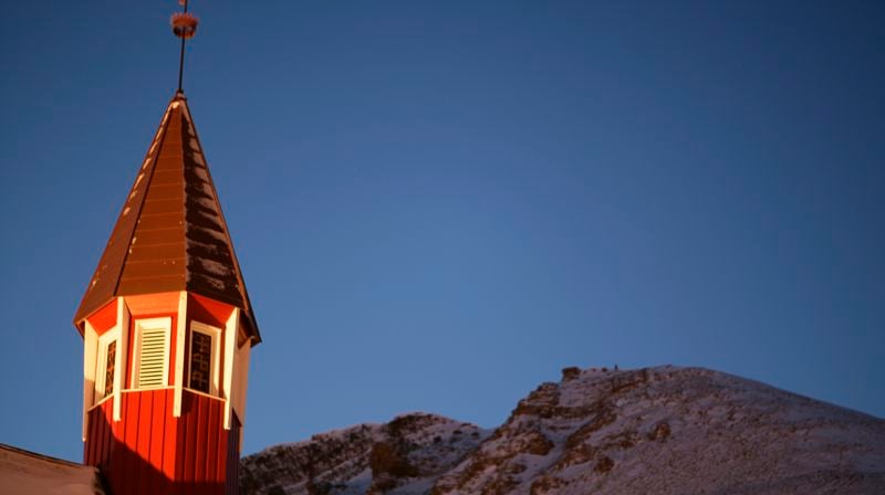 Svalbard Kirke, foto: Henning Vik