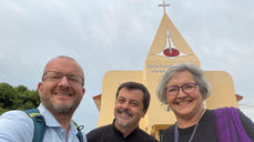Einar Tjelle, Mauro Batista Souza, visepresident i IECLB og biskop Susan Johnsen, Den lutherske kirken i Canada. (Foto: Einar Tjelle)