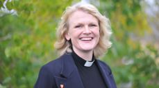 Kjersti Gautestad Norheim er supplert kandidat til biskop i Bjørgvin. Ho er til dagleg sokneprest i Birkeland kyrkjelyd. Foto: Gyrid Cecilie Nygaard.