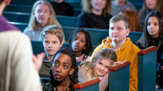 Skolegudstjenester er et viktig møte mellom kirke og skole. (Arkivfoto: Bo Mathisen)